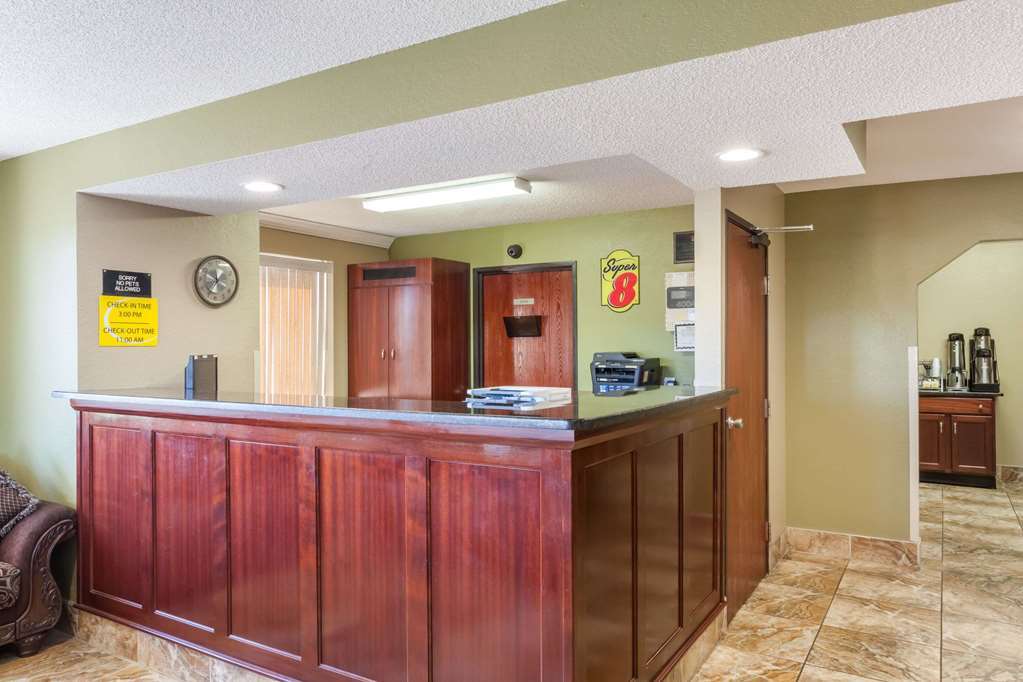 Super 8 By Wyndham - Poconos 2*