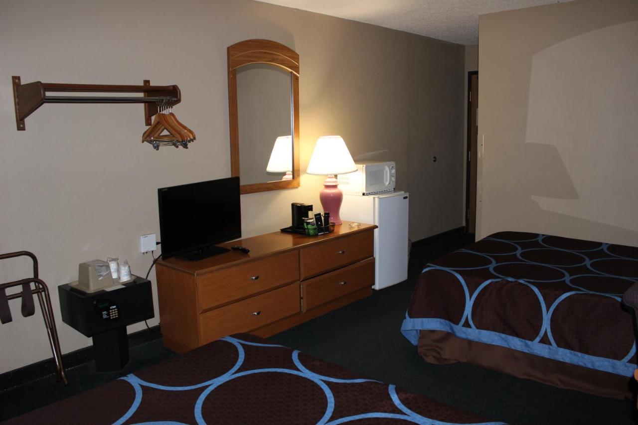 Super 8 By Wyndham - Poconos Hotel 2*