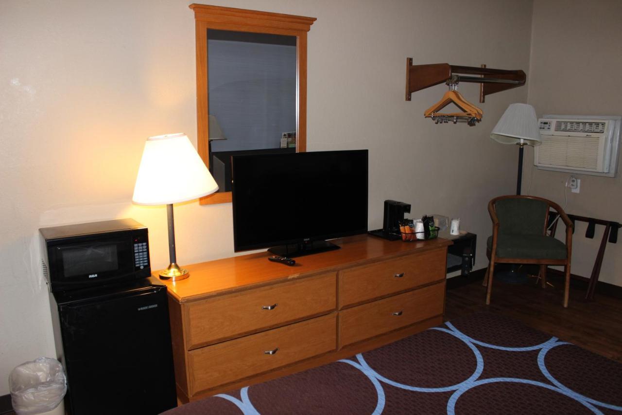 Super 8 By Wyndham - Poconos Hotel East Stroudsburg