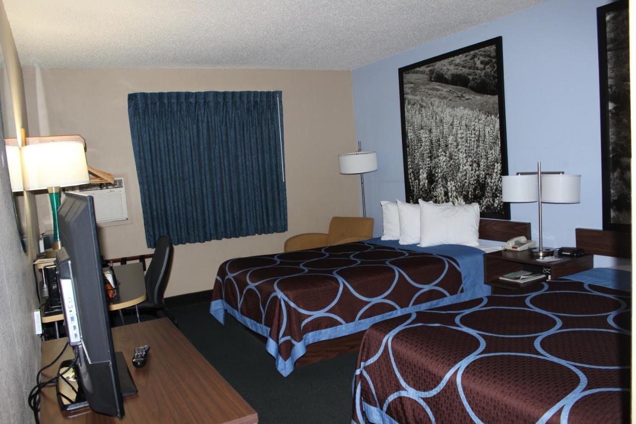 Super 8 By Wyndham - Poconos Hotel East Stroudsburg